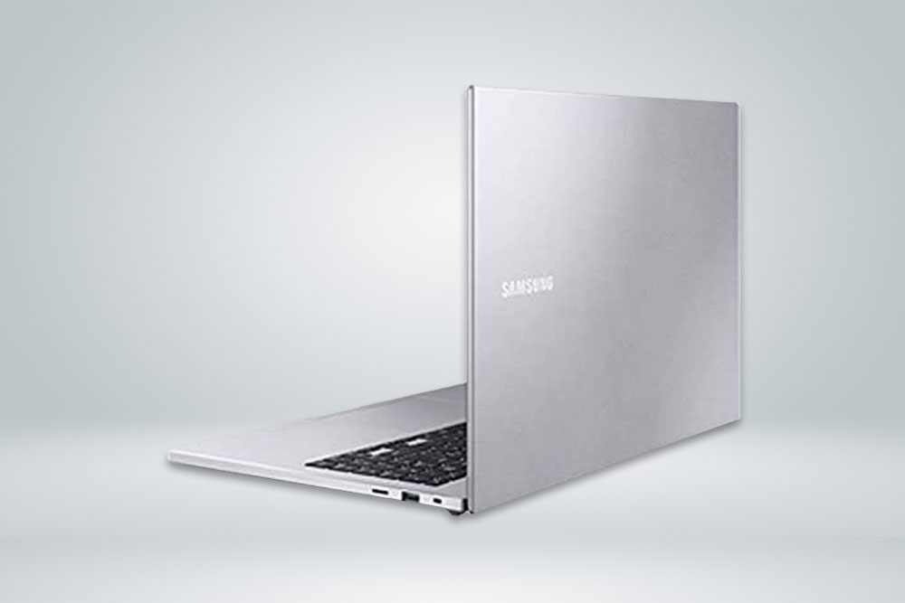 Notebook Samsung i7 15.6” Book X50